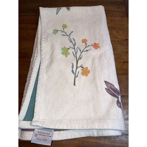 Cuddledown Hummingbird Throw Blanket Whimsical Jaquard Organic Cotton 59x50 - Picture 4 of 7
